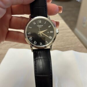 Men’s 44”mm watch gently used